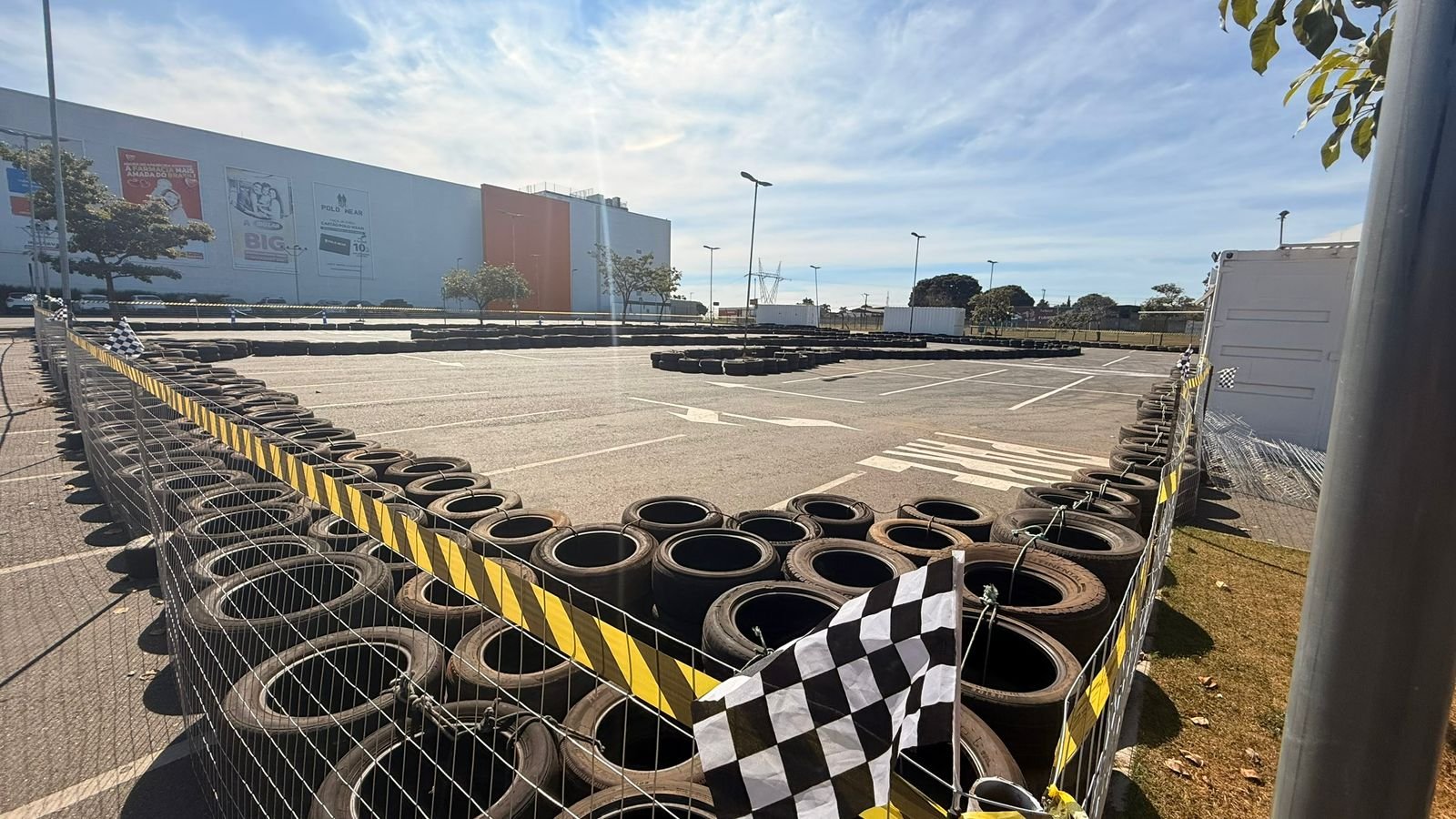 Kart 2 GO transforma estacionamento do Aparecida Shopping em pista de emoções