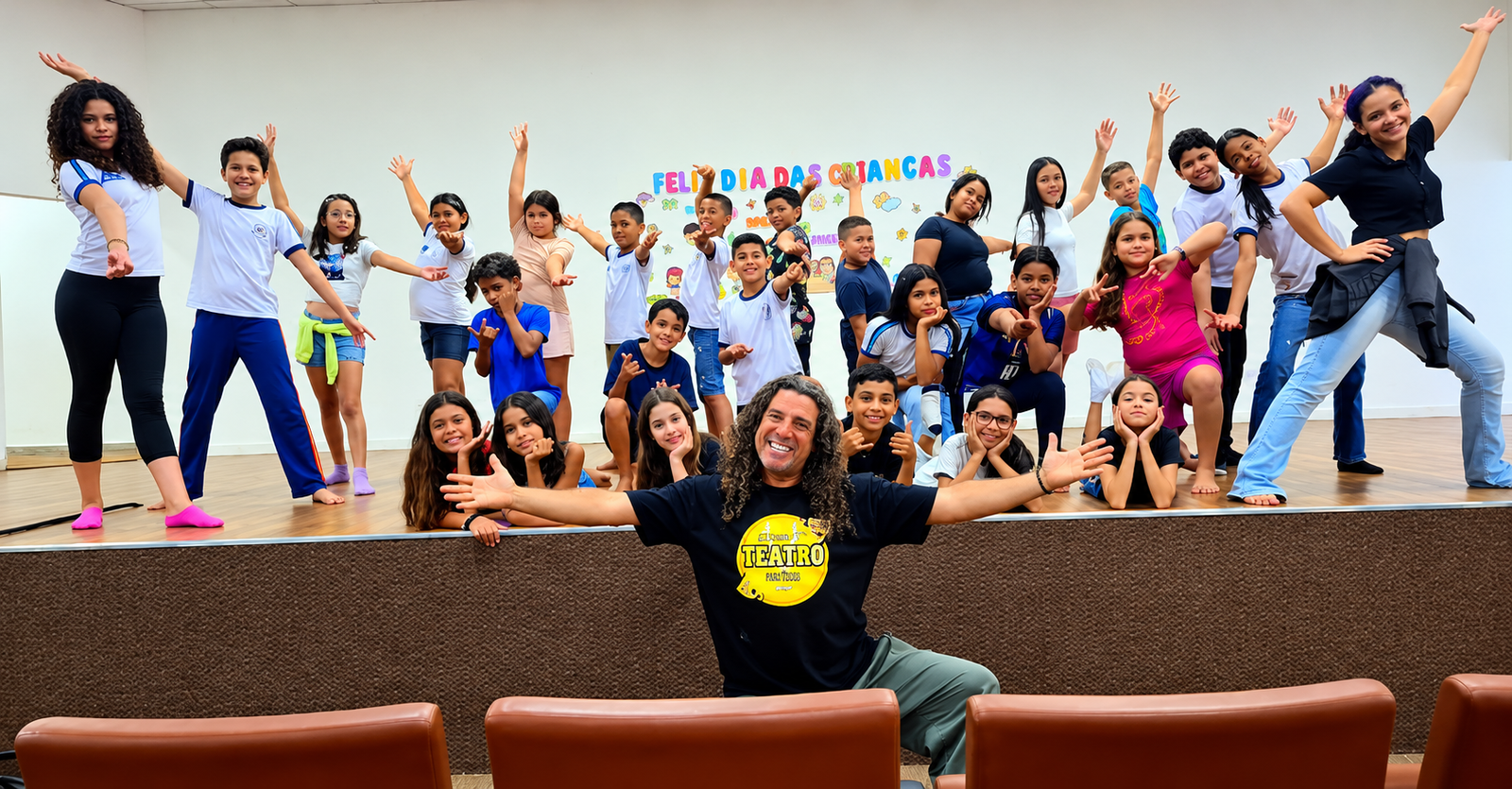 ACB promove oficina de iniciação teatral para estudantes em Goiânia